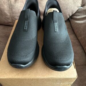 Skechers GoWalk Women Black Slip-On Shoes — Size 11 Wide
